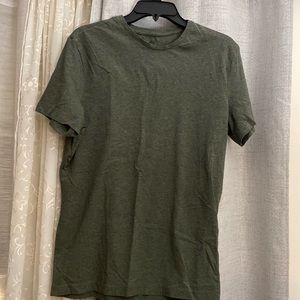 Mens large slim fit crew neck t shirt